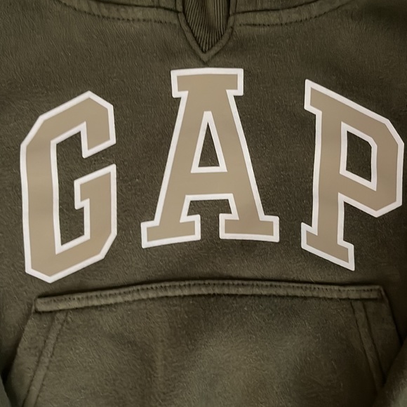 GAP- Youth -XS Army Green pull on Hoodie with Tan GAP Graphics - Picture 2 of 5